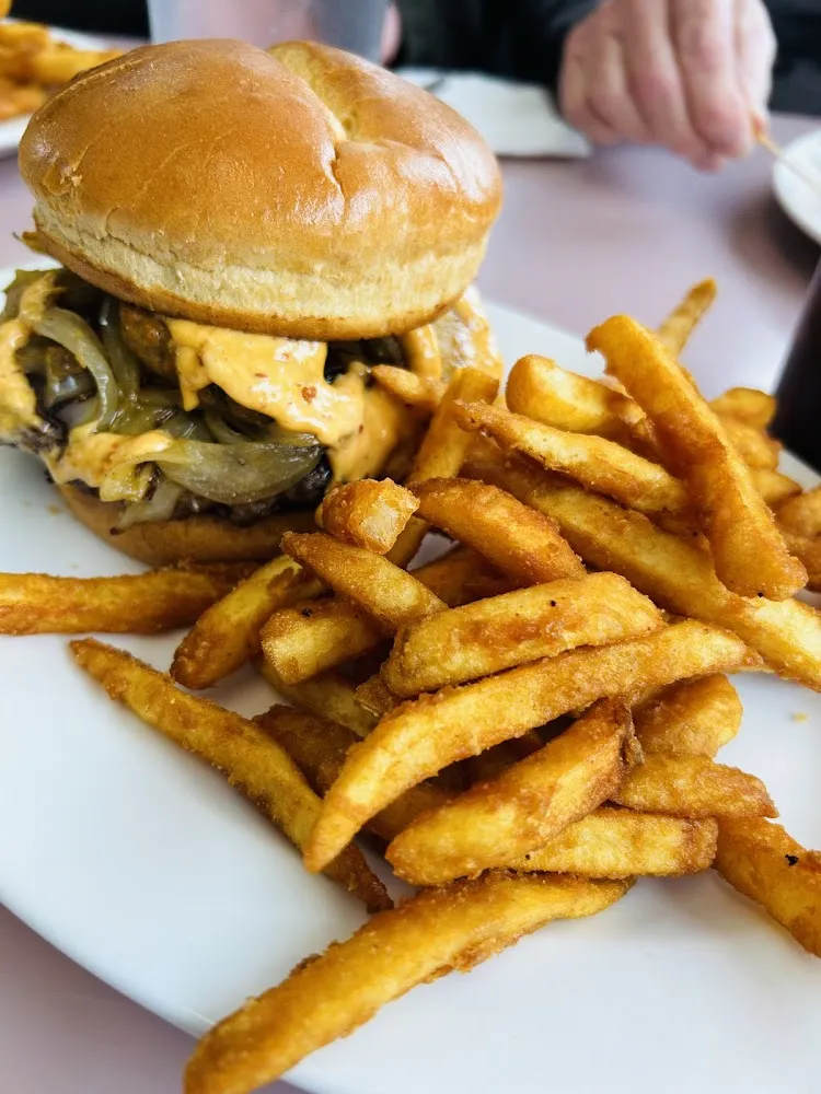 Burger w Pepper Jack Cheese